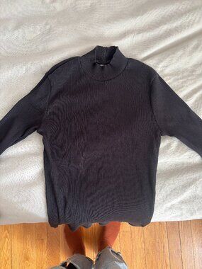Uniqlo Black Longsleeve Mockneck Rib